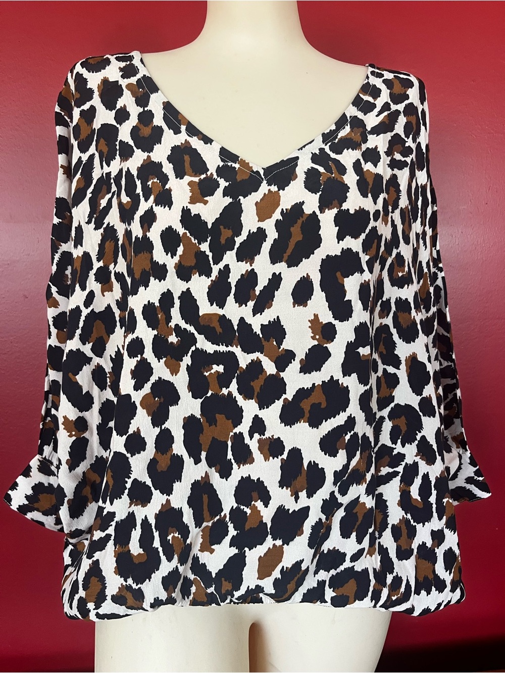 New Charlie Paige Leopard Print V-Neck Blouse